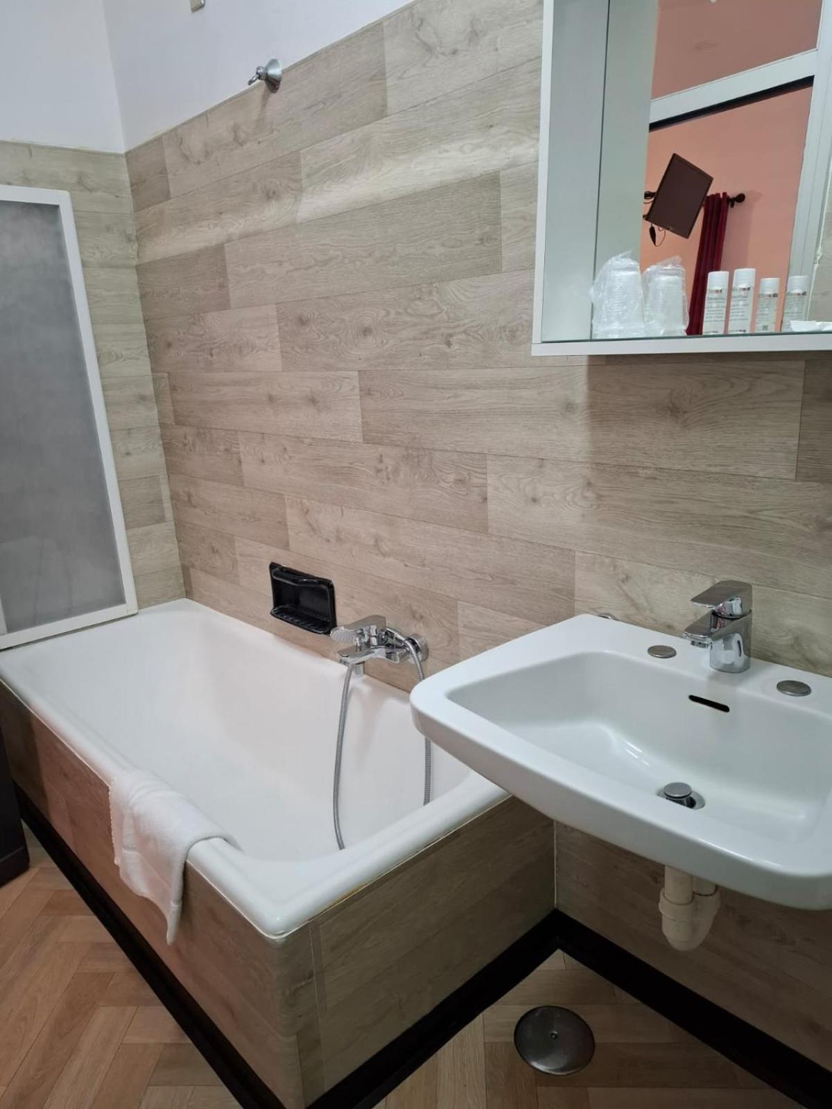 Villa Terzaghi Gorla Minore Экстерьер фото